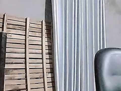 Snapshot of Siglemom_sexy chatting on October 31, 2025, 8:32 pm Siglemom sexy online show from October 31, 2025, 8:32 pm