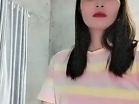 Snapshot of Siglemom_sexy chatting on November 17, 2025, 8:20 am Siglemom sexy online show from November 17, 2025, 8:20 am