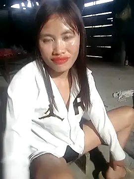 Snapshot of rubi_bae chatting on May 4, 2026, 11:17 am rubi bae online show from May 4, 2026, 11:17 am