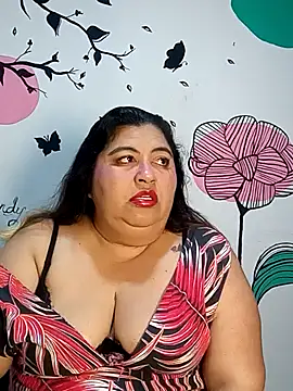 curvy diva  online show from October 25, 2025, 11:29 am