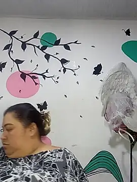 curvy diva  online show from November 2, 2025, 9:11 am