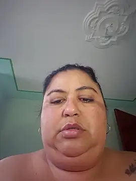 curvy diva  online show from February 25, 2026, 11:09 am