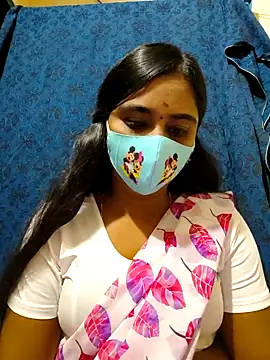 Snapshot of mini-queen chatting on November 5, 2025, 4:29 pm mini-queen online show from November 5, 2025, 4:29 pm