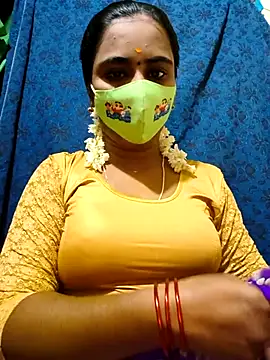 Snapshot of mini-queen chatting on November 22, 2025, 3:00 pm mini-queen online show from November 22, 2025, 3:00 pm