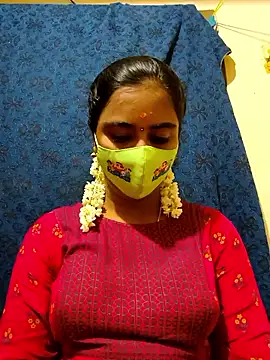 Snapshot of mini-queen chatting on November 27, 2025, 8:38 am mini-queen online show from November 27, 2025, 8:38 am