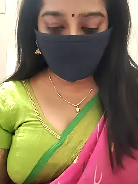 saritha29 online show from November 26, 2025, 4:52 pm