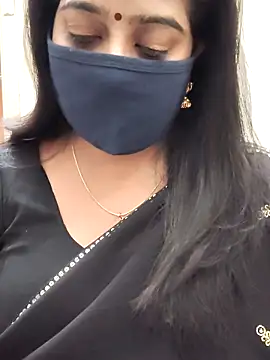 Snapshot of saritha29 chatting on December 20, 2025, 4:47 pm saritha29 online show from December 20, 2025, 4:47 pm