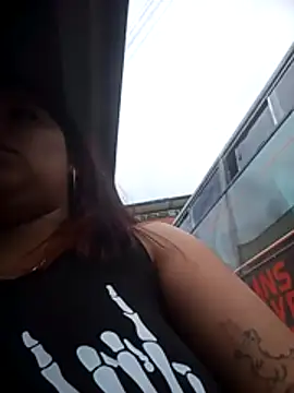 snow belle online show from January 15, 2026, 7:28 pm