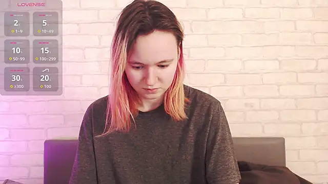 Ericha Stone online show from April 5, 2026, 2:09 am