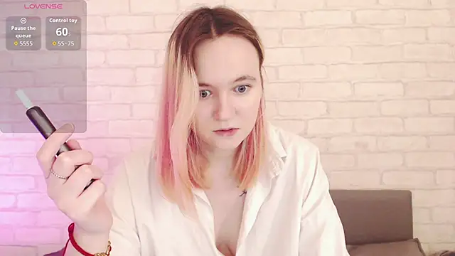 Ericha Stone online show from April 7, 2026, 8:15 am