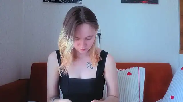 Snapshot of Ericha_Stone chatting on July 15, 2026, 7:35 am Ericha Stone online show from July 15, 2026, 7:35 am