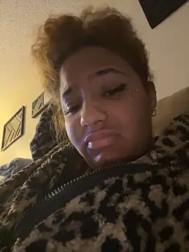 Snapshot of StylishEchium chatting on October 29, 2025, 5:42 am StylishEchium online show from October 29, 2025, 5:42 am