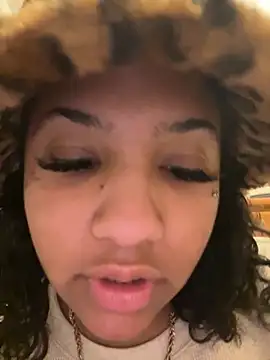 Snapshot of StylishEchium chatting on November 26, 2025, 7:59 pm StylishEchium online show from November 26, 2025, 7:59 pm