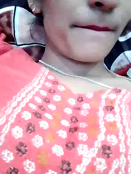 Pahadi couple online show from October 3, 2025, 7:49 am