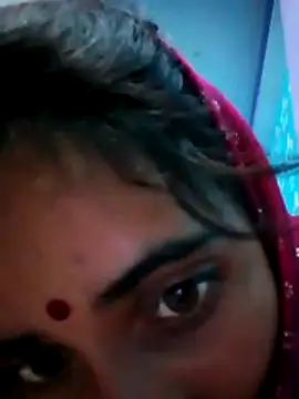 Pahadi couple online show from November 21, 2025, 10:47 am