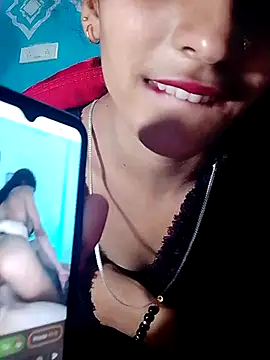 Pahadi couple online show from November 27, 2025, 4:09 pm