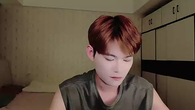 Snapshot of Dancer03 chatting on October 4, 2025, 2:37 pm Dancer03 online show from October 4, 2025, 2:37 pm