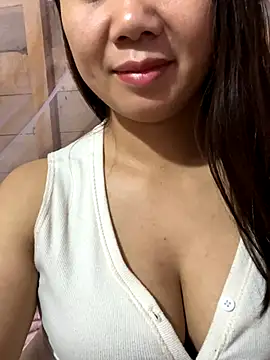 Binjt online show from November 10, 2025, 2:38 pm