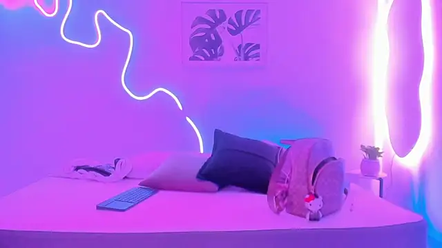 Emilywillis8 online show from November 14, 2025, 3:38 am