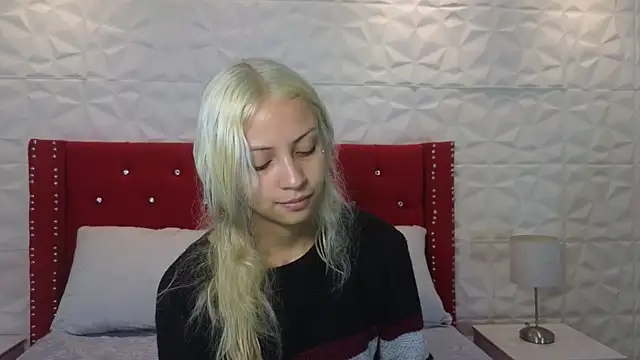 Lucy n pink online show from December 5, 2025, 4:36 pm