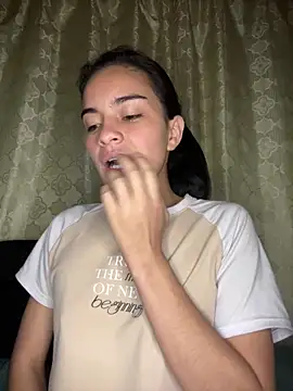 Snapshot of blinkiii_ chatting on September 27, 2025, 2:27 am blinkiii online show from September 27, 2025, 2:27 am