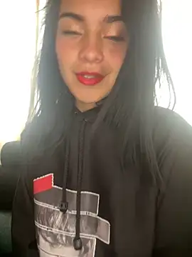 Snapshot of blinkiii_ chatting on September 28, 2025, 12:54 pm blinkiii online show from September 28, 2025, 12:54 pm