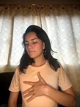 Snapshot of blinkiii_ chatting on October 1, 2025, 10:38 pm blinkiii online show from October 1, 2025, 10:38 pm