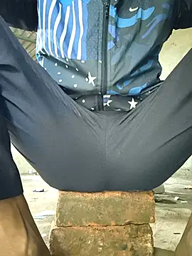 onlymasti00 online show from October 5, 2025, 1:48 am