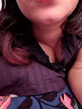 Dimple sexxy online show from February 14, 2026, 9:17 am