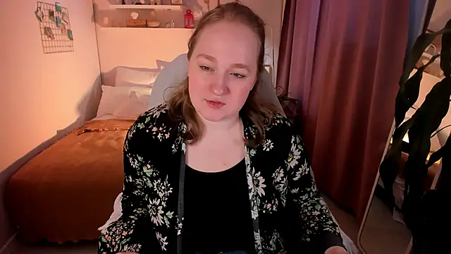 Snapshot of Kitty_Rest_ chatting on May 8, 2026, 2:33 pm Kitty Rest online show from May 8, 2026, 2:33 pm