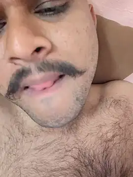 Snapshot of Frvgggghh chatting on February 13, 2026, 9:16 am Frvgggghh online show from February 13, 2026, 9:16 am