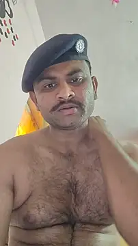 Snapshot of Frvgggghh chatting on February 14, 2026, 8:44 am Frvgggghh online show from February 14, 2026, 8:44 am