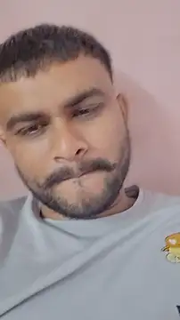 Snapshot of Frvgggghh chatting on February 26, 2026, 5:34 pm Frvgggghh online show from February 26, 2026, 5:34 pm