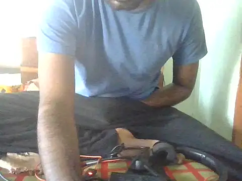 Snapshot of BlackRockPinkHead chatting on October 15, 2025, 5:29 am BlackRockPinkHead online show from October 15, 2025, 5:29 am