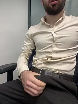 Snapshot of speddy34 chatting on February 17, 2026, 6:43 am speddy34 online show from February 17, 2026, 6:43 am