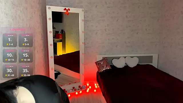 FakeLamb online show from February 20, 2026, 9:15 pm