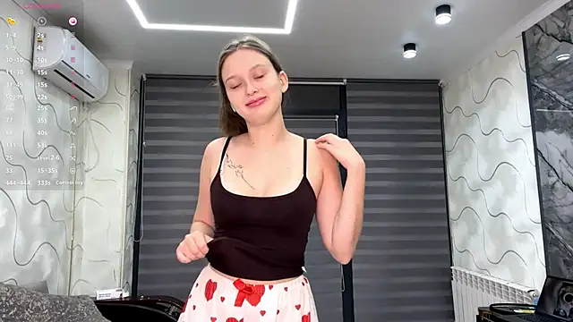 CharlynDini online show from November 5, 2025, 3:45 pm