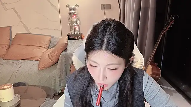 Snapshot of Lixinel-520 chatting on November 15, 2025, 1:29 pm Lixinel-520 online show from November 15, 2025, 1:29 pm