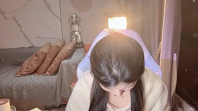 Snapshot of Lixinel-520 chatting on December 1, 2025, 1:05 pm Lixinel-520 online show from December 1, 2025, 1:05 pm