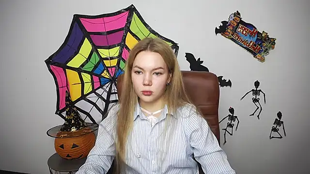 StellaLight online show from October 22, 2025, 12:16 pm