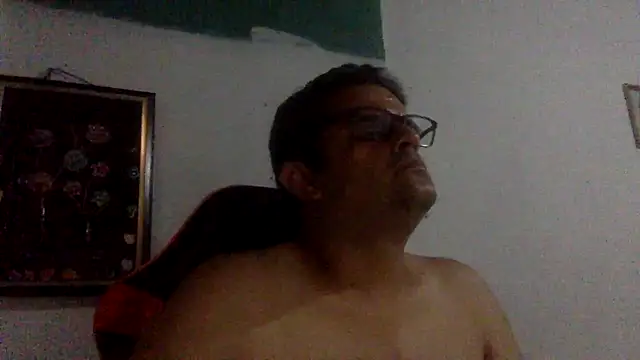 Snapshot of Katracho6969 chatting on April 25, 2026, 3:31 am Katracho6969 online show from April 25, 2026, 3:31 am