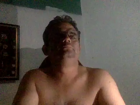 Snapshot of Katracho6969 chatting on May 1, 2026, 12:59 am Katracho6969 online show from May 1, 2026, 12:59 am