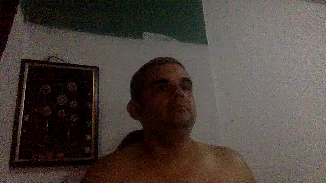 Snapshot of Katracho6969 chatting on May 11, 2026, 2:17 am Katracho6969 online show from May 11, 2026, 2:17 am