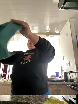 Snapshot of PortuPAWG chatting on November 18, 2025, 7:18 pm PortuPAWG online show from November 18, 2025, 7:18 pm