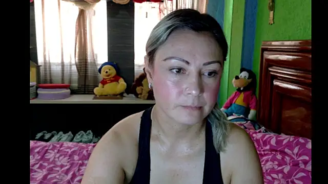 Snapshot of _Charlize_theron_ chatting on April 18, 2026, 6:12 pm Charlize theron online show from April 18, 2026, 6:12 pm