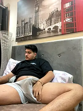 mixedcouplee69 online show from October 30, 2025, 9:59 pm