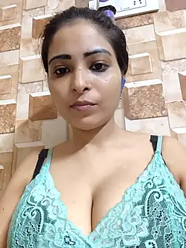 QUEEN-ADITI online show from September 10, 2025, 1:16 am