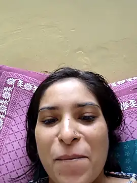 QUEEN-ADITI online show from October 13, 2025, 7:14 pm