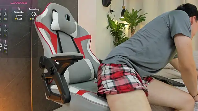 mrhot night online show from April 11, 2026, 9:08 pm