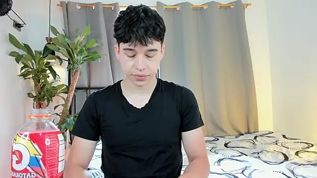 Snapshot of mrhot_night chatting on June 26, 2026, 8:24 pm mrhot night online show from June 26, 2026, 8:24 pm